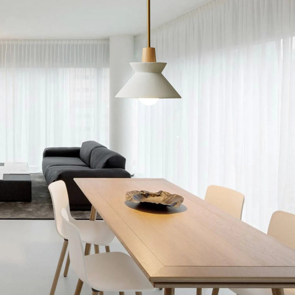 Suspension moderne et créative en fer