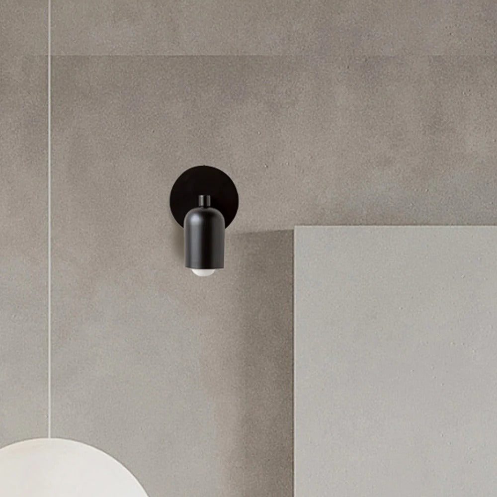 Applique murale simple et moderne de petite taille, teintée